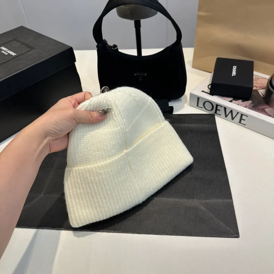 P60 Croxin new knitted beanie
